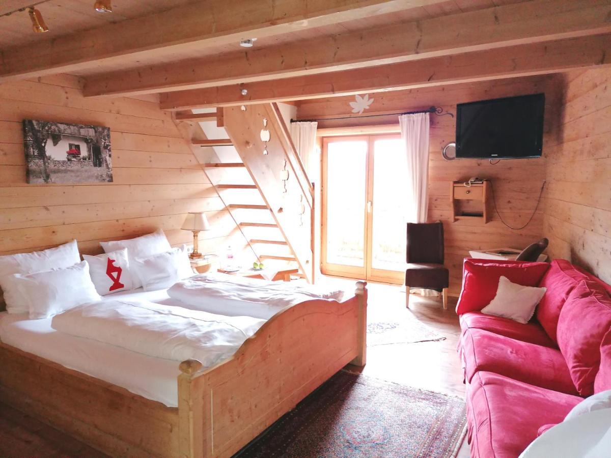 Rosis Sonnbergstuben Kitzbühel Exterior foto
